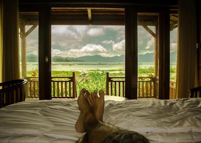 Kedisan Lakeview 3*